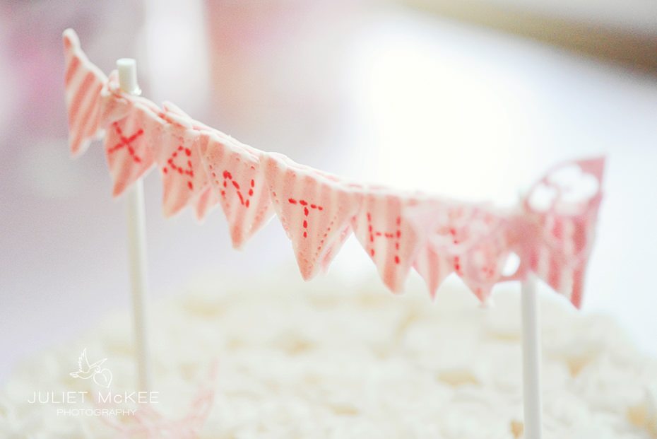 Bunting-cake