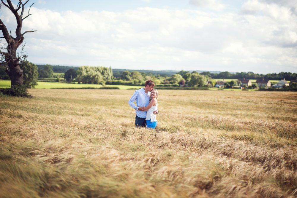Oxfordshire Countryside Engagement Shoot - Juliet Mckee Photography-6