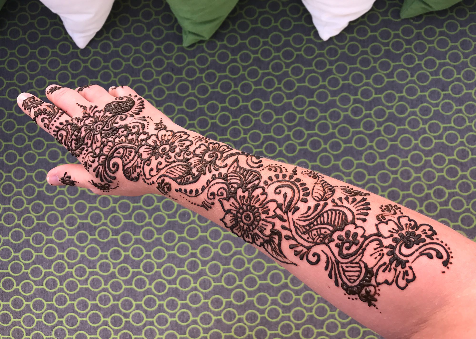 Tamassa resort mauritius henna tattoo