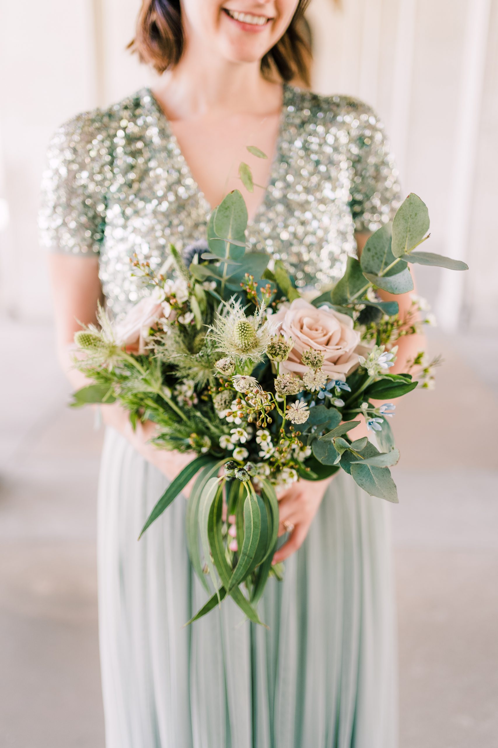Natural country vibe wedding flowers