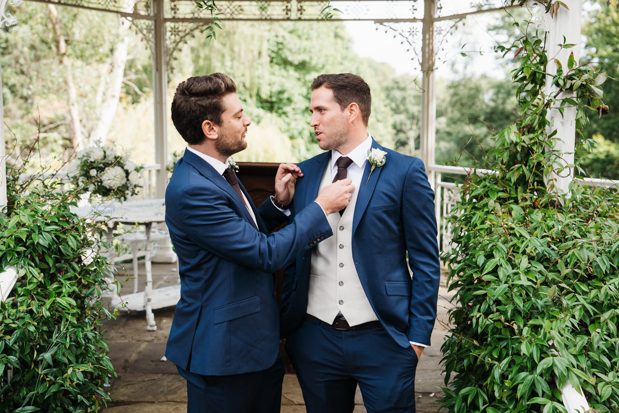 Best man and the groom photography.