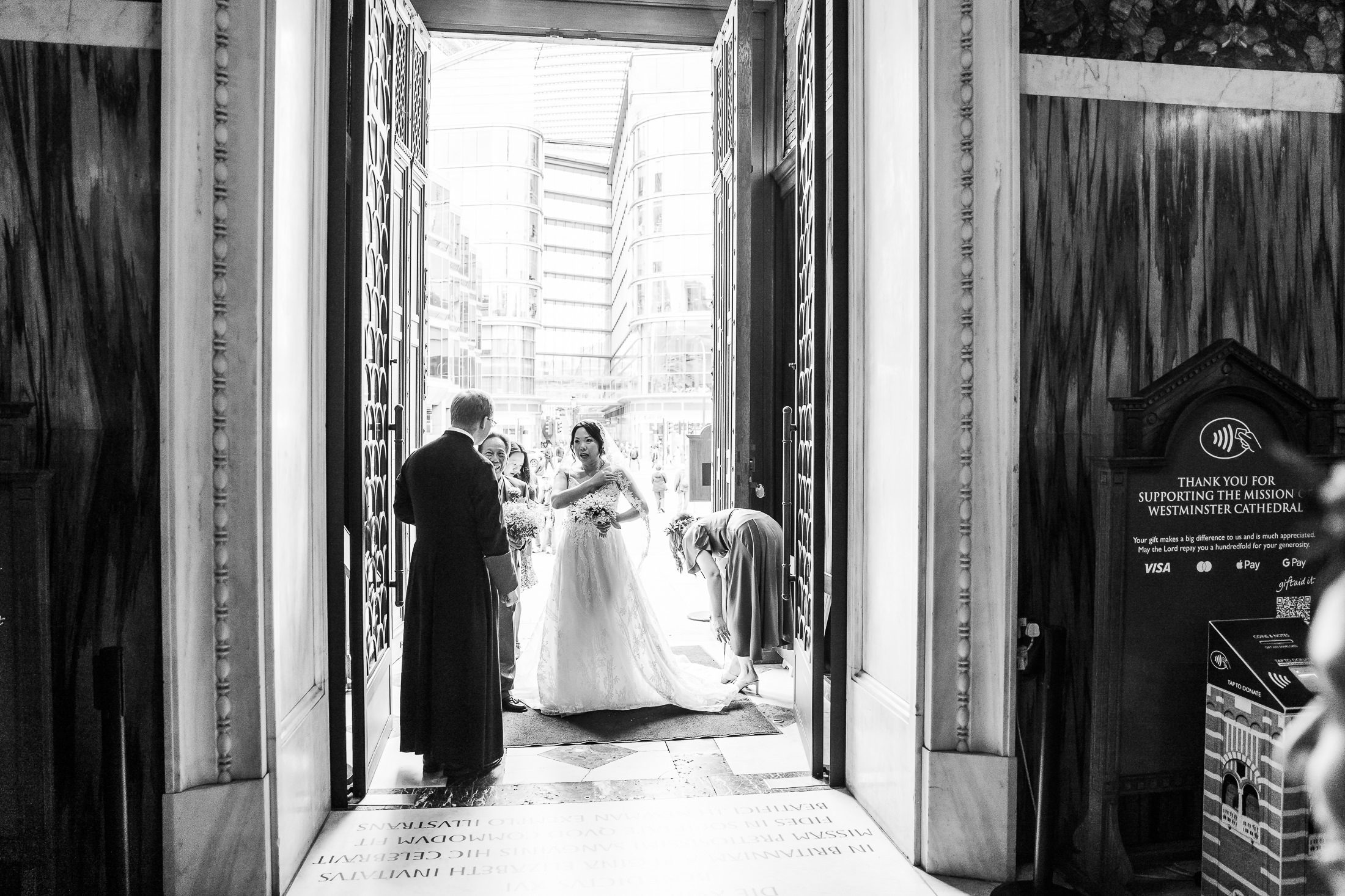 Reportage photography of a Westminster Cathedral Wedding.